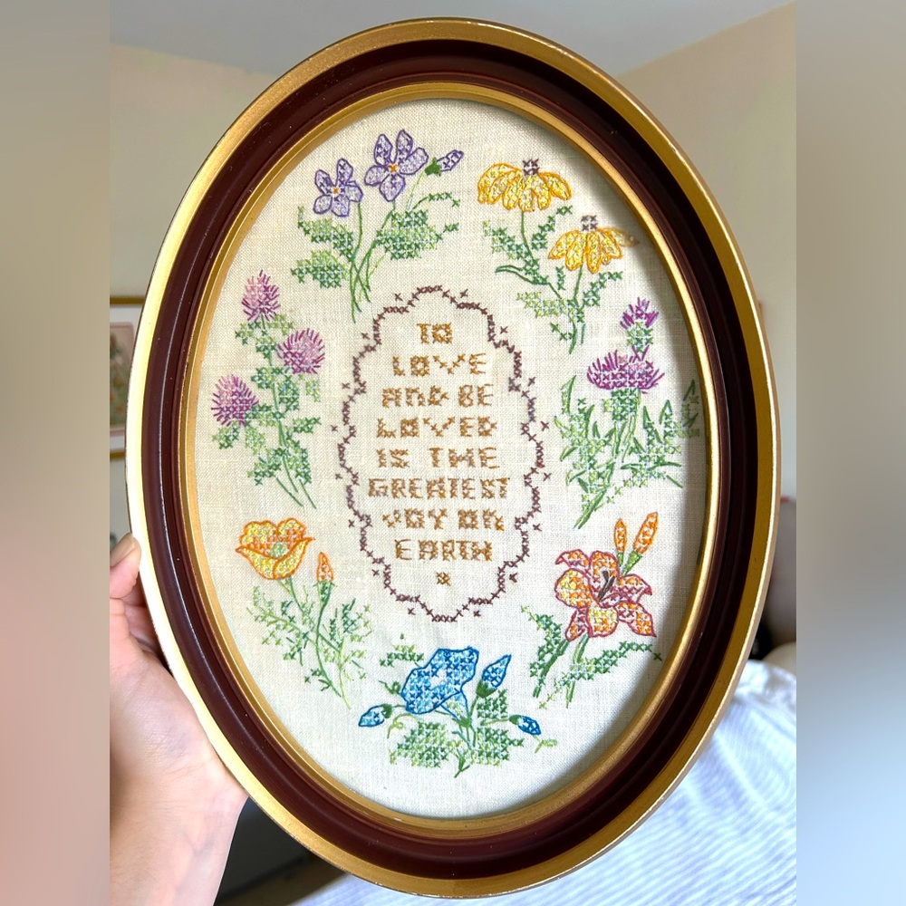 🌸VINTAGE 80s CROSS STITCH EMBROIDERY COMPLETED FRAMED